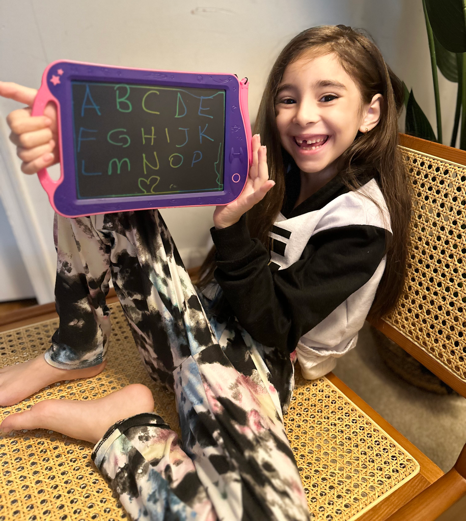 Sharing the Joy: Astrodraw Drawing Pad as a Multi-Generational Doodling Delight