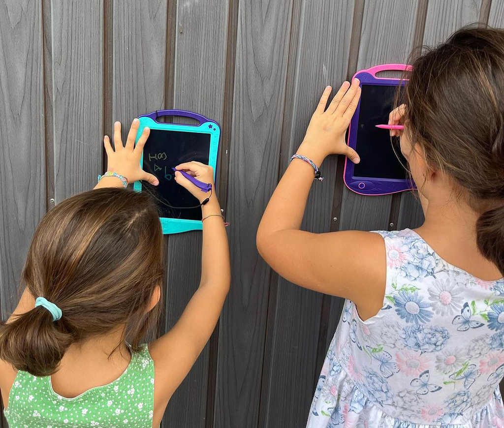 From Playroom to Restaurant: Astrodraw Drawing Pad's Versatility in Any Setting